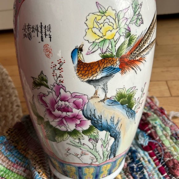 Jingdezhen Chinese Famille Rose Porcelain Vase Exotic Birds 18" Vintage - Picture 15 of 16